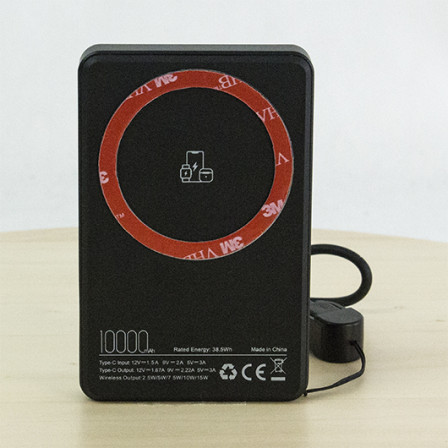 THOR, Павербанк 3 в 1 на 10 000 mAh з MagSafe, безпровідною зарядкою, цифровим індикатором заряду, підставкою та брелоком у формі кабелю