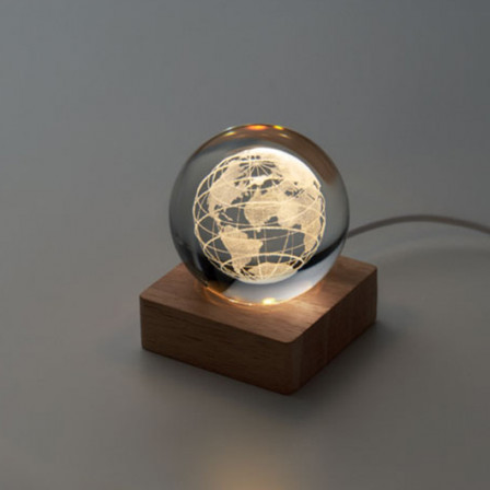 GLOBE LIGHT, Скляна куля-ґлобус зі світлодіодною підсвіткою (100 люмен) на дерев'яній підставці