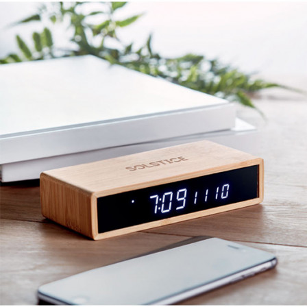 MORO, Бездротова зарядна станція 3-в-1: Будильник, Термометр та Зарядка Qi, 16x7,5x3,2 см